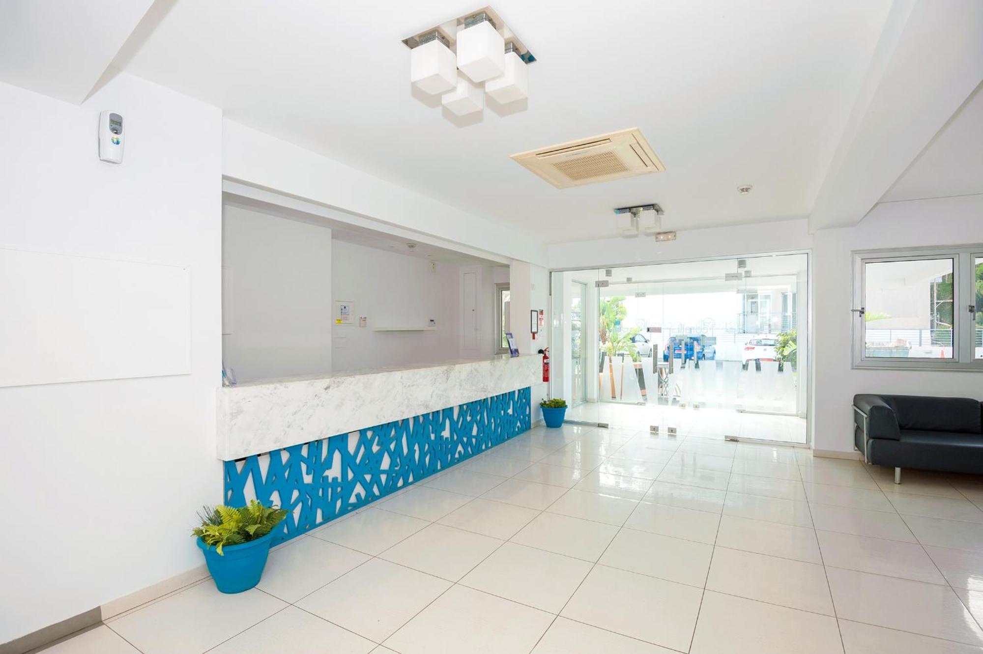 Calypso - Coralli Beachfront Apartment Protaras Eksteriør bilde